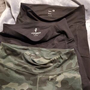 Skechers  and GapFit Black and Green Short Leggings for Active Comfort